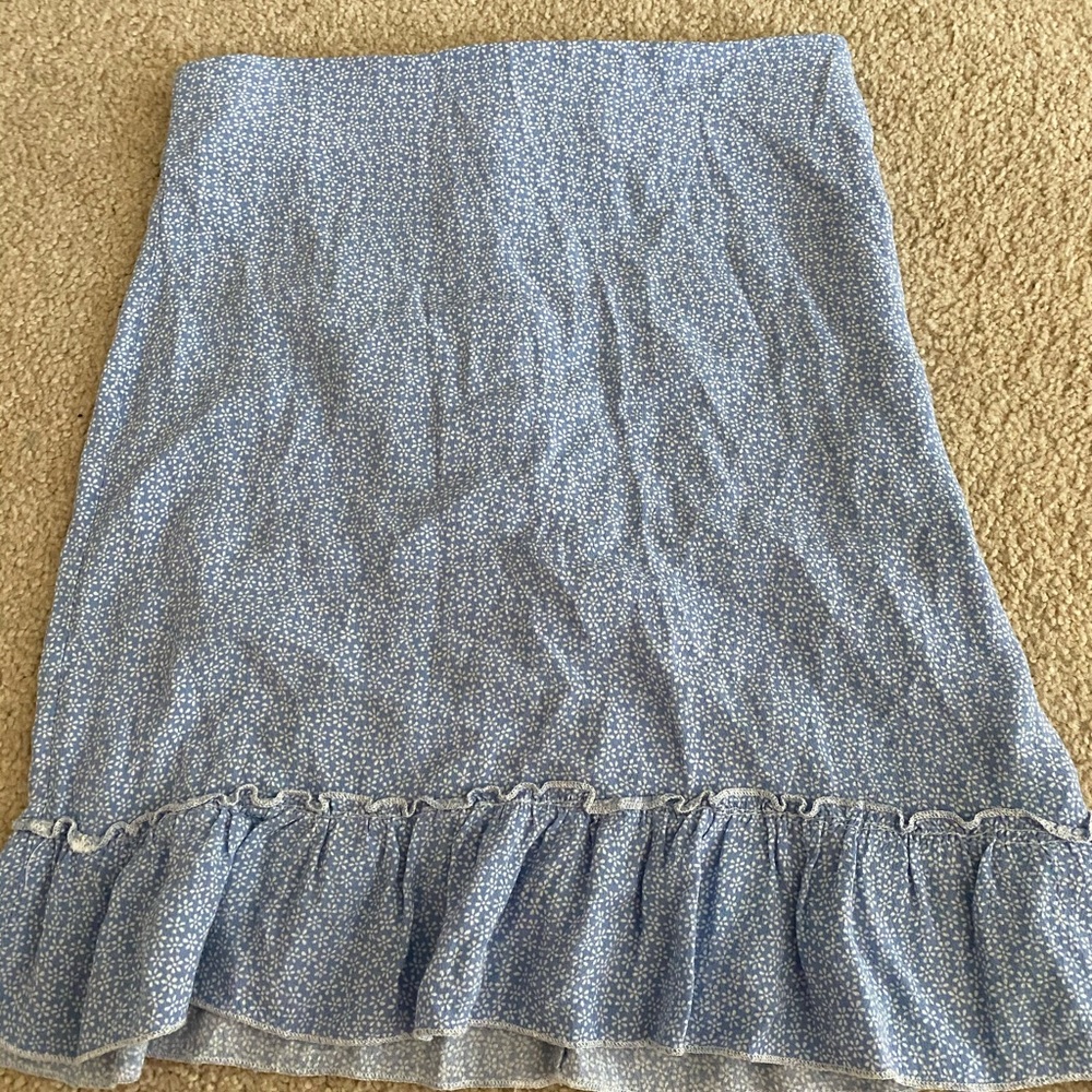 Limited addition Brandy Melville flower skirt